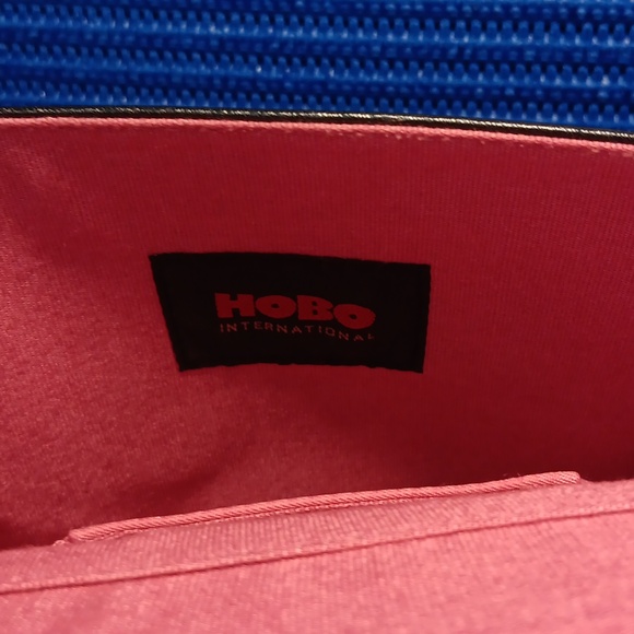 Hobo - Picture 12 of 14